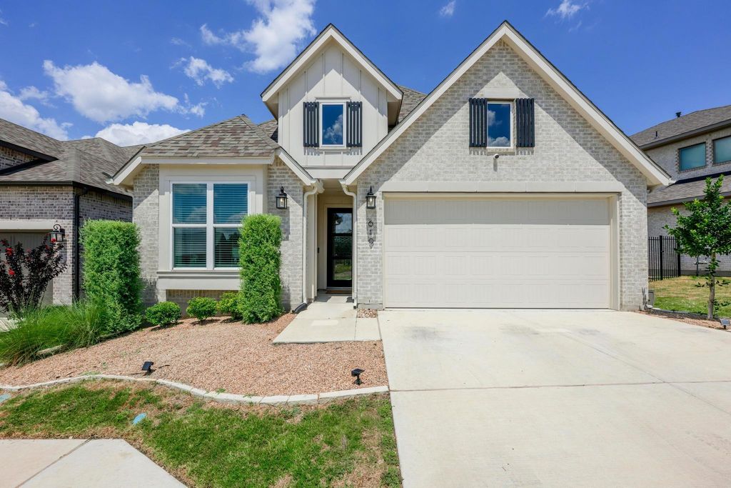 619 Kimble Creek LOOP, Kyle, TX 78640