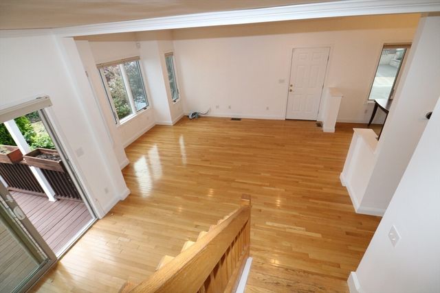 141 Grovers Ave 141, Winthrop, MA 02152