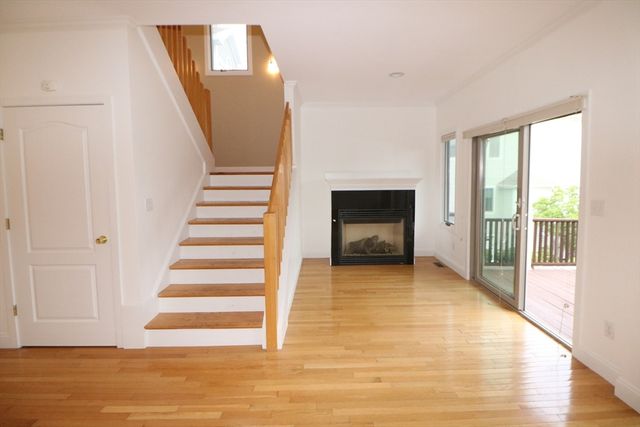 141 Grovers Ave 141, Winthrop, MA 02152