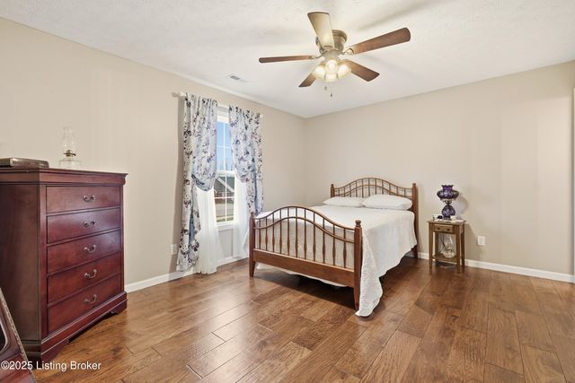 310 Oak Hill Ct, Bardstown, KY 40004