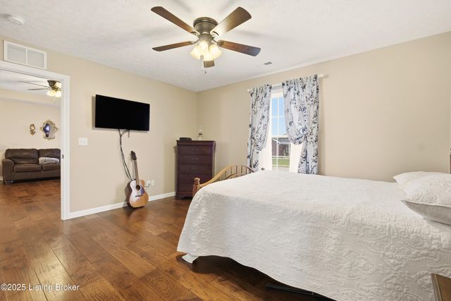 310 Oak Hill Ct, Bardstown, KY 40004