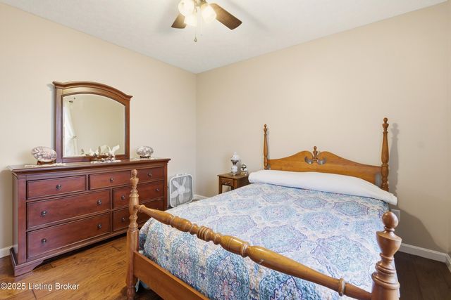 310 Oak Hill Ct, Bardstown, KY 40004