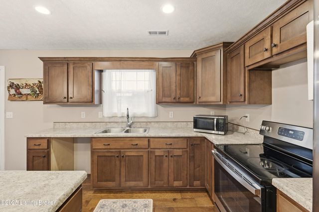 310 Oak Hill Ct, Bardstown, KY 40004