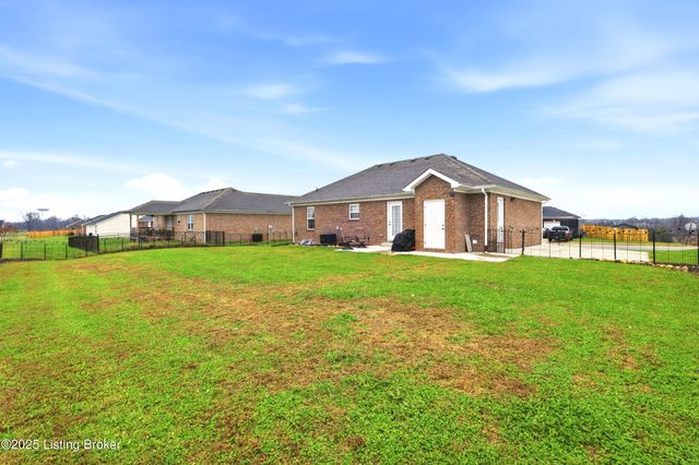 310 Oak Hill Ct, Bardstown, KY 40004