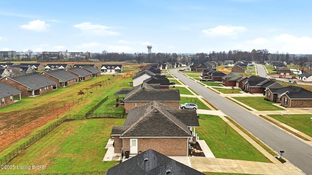 310 Oak Hill Ct, Bardstown, KY 40004