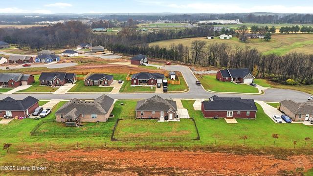 310 Oak Hill Ct, Bardstown, KY 40004