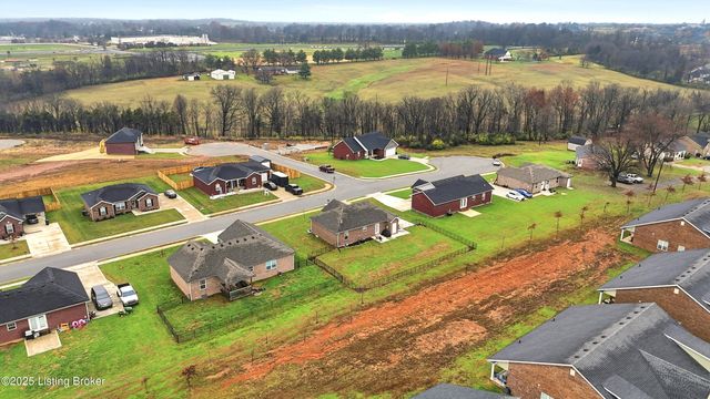 310 Oak Hill Ct, Bardstown, KY 40004