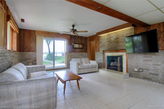 11770 Sunset Lane, Van Buren Charter Township, MI 48111