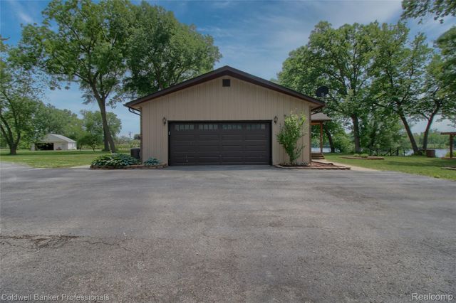 11770 Sunset Lane, Van Buren Charter Township, MI 48111