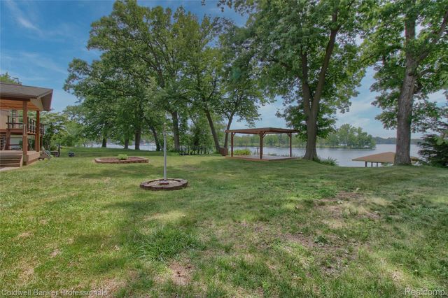 11770 Sunset Lane, Van Buren Charter Township, MI 48111