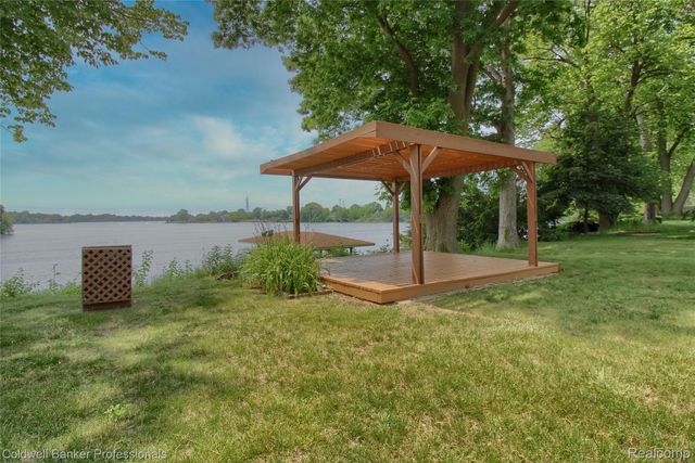 11770 Sunset Lane, Van Buren Charter Township, MI 48111