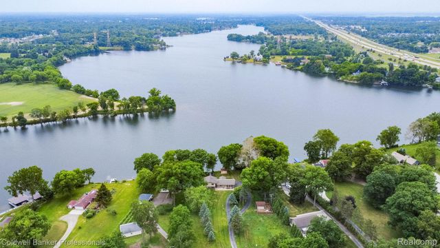 11770 Sunset Lane, Van Buren Charter Township, MI 48111