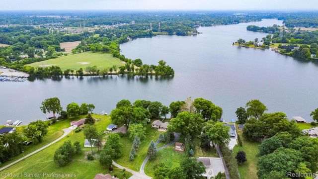 11770 Sunset Lane, Van Buren Charter Township, MI 48111
