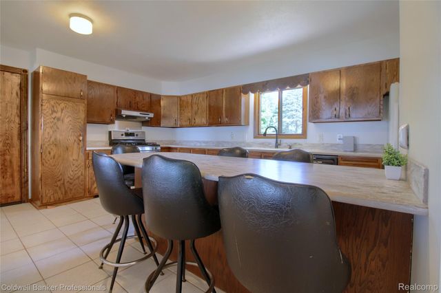 11770 Sunset Lane, Van Buren Charter Township, MI 48111