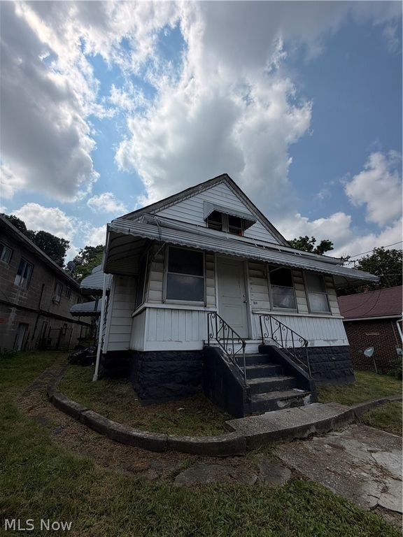1814 Manchester Road, Akron, OH 44314