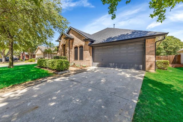 1611 Mallard Drive, Corinth, TX 76210
