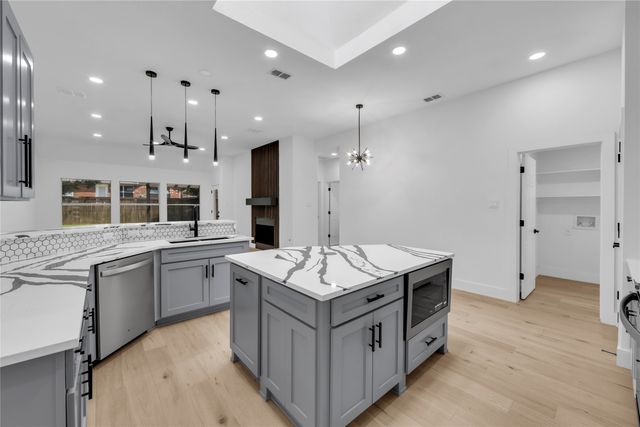 1611 Mallard Drive, Corinth, TX 76210