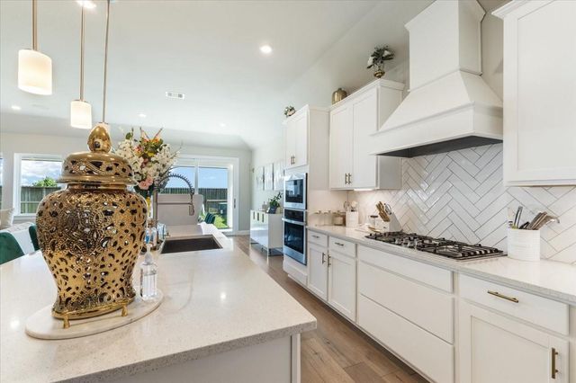 4114 Basin Park Drive, Manvel, TX 77578