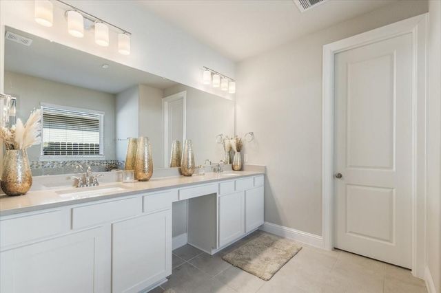 4114 Basin Park Drive, Manvel, TX 77578