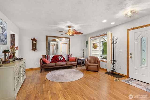 126 Riverview Drive, Chehalis, WA 98532