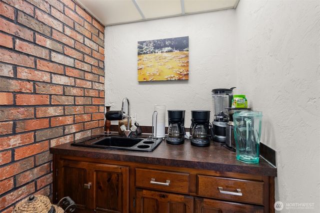 126 Riverview Drive, Chehalis, WA 98532