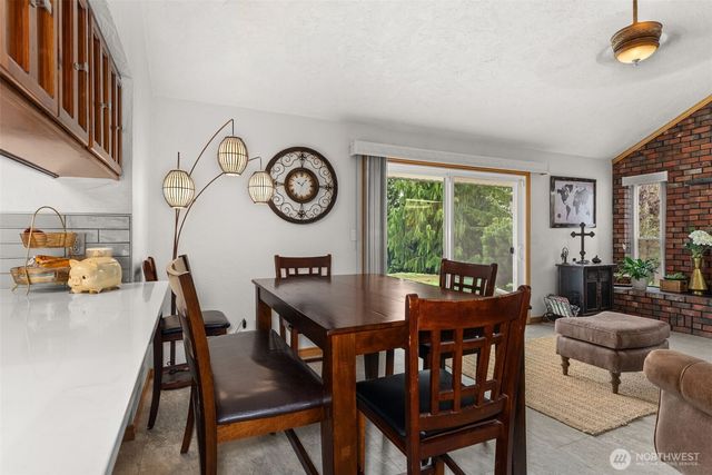 126 Riverview Drive, Chehalis, WA 98532