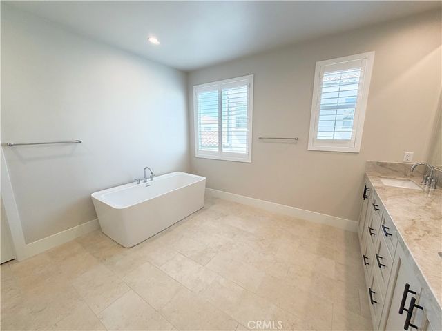 115 mossvine, Irvine, CA 92618