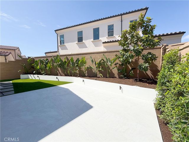 115 mossvine, Irvine, CA 92618