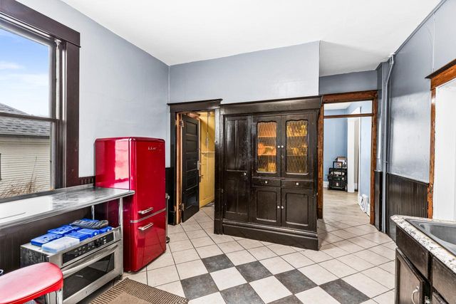 513 15th Avenue E, Superior, WI 54880