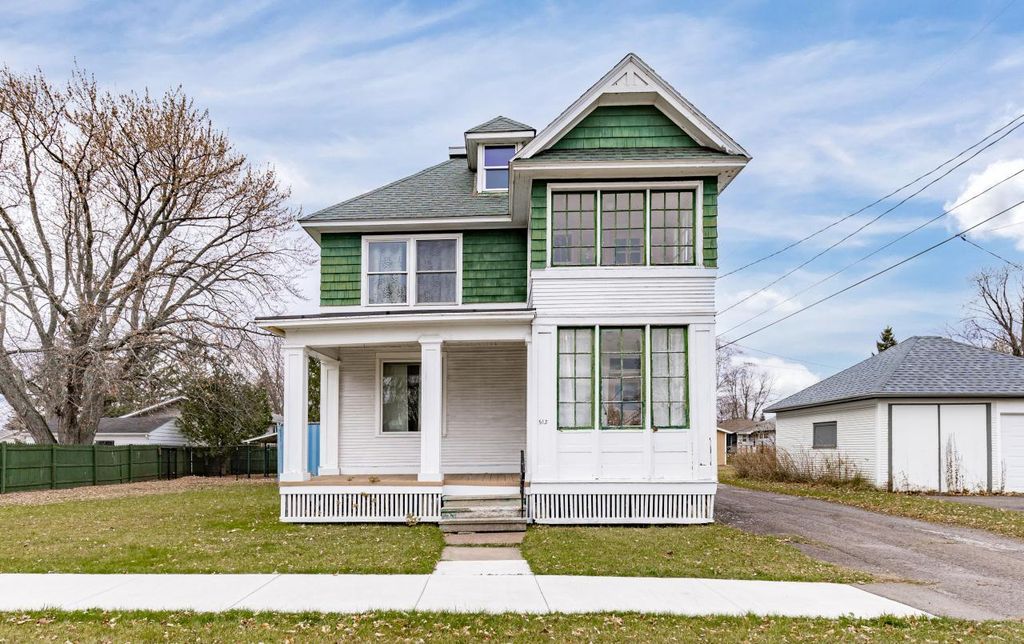 513 15th Avenue E, Superior, WI 54880