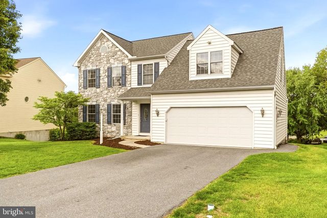 608 REDWOOD DR, Lancaster, PA 17602