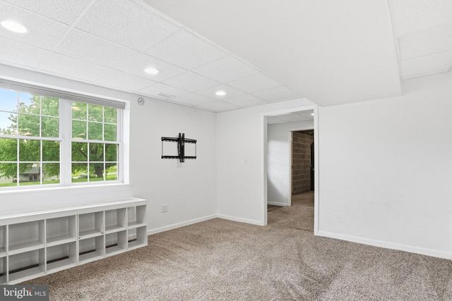 608 REDWOOD DR, Lancaster, PA 17602
