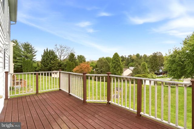 608 REDWOOD DR, Lancaster, PA 17602