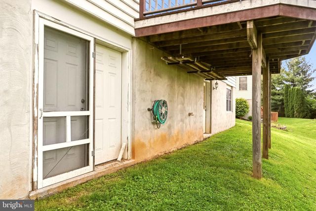 608 REDWOOD DR, Lancaster, PA 17602