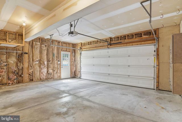 608 REDWOOD DR, Lancaster, PA 17602