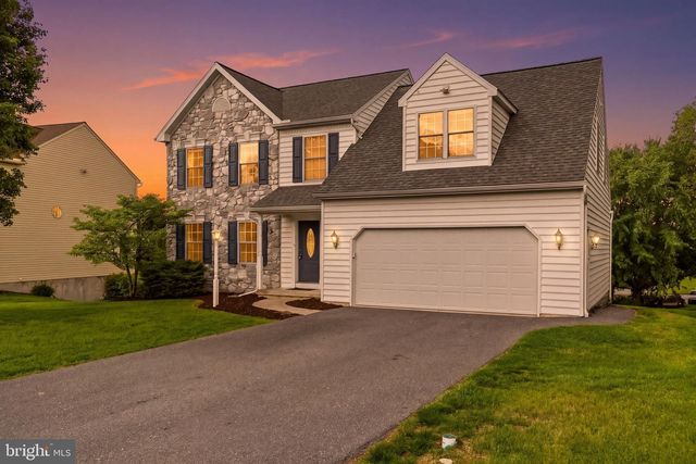 608 REDWOOD DR, Lancaster, PA 17602