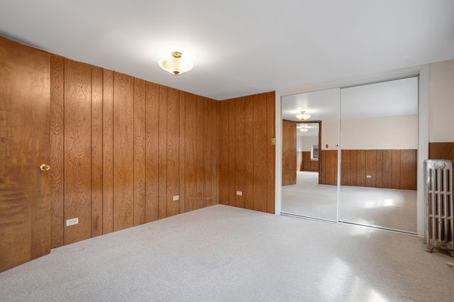 6705 N Olympia Avenue N, Chicago, IL 60631