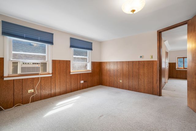 6705 N Olympia Avenue N, Chicago, IL 60631