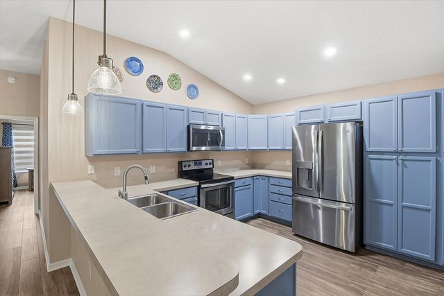 5694 MOON FLOWER PLACE, The Villages, FL 32163