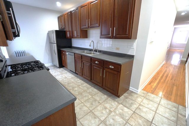 4419 N Whipple Street 1A, Chicago, IL 60625