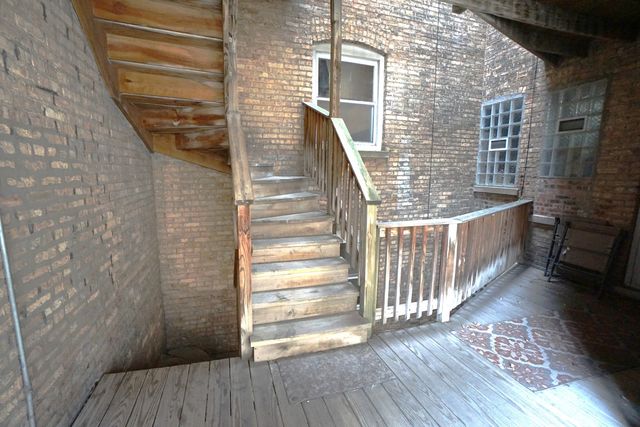 4419 N Whipple Street 1A, Chicago, IL 60625