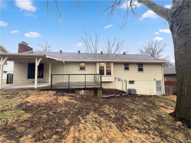 3904 S Stayton Avenue, Independence, MO 64055