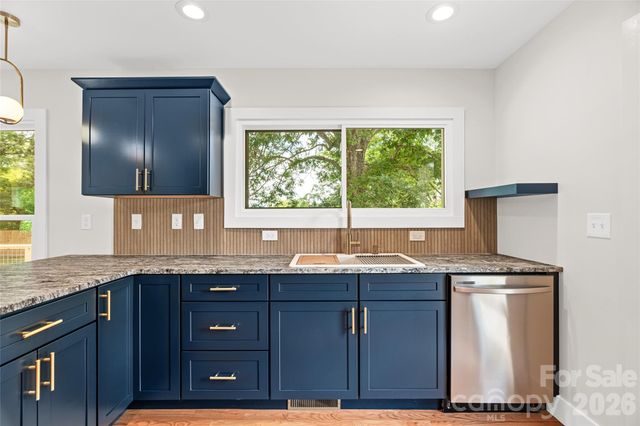155 Oak Terrace, Arden, NC 28704