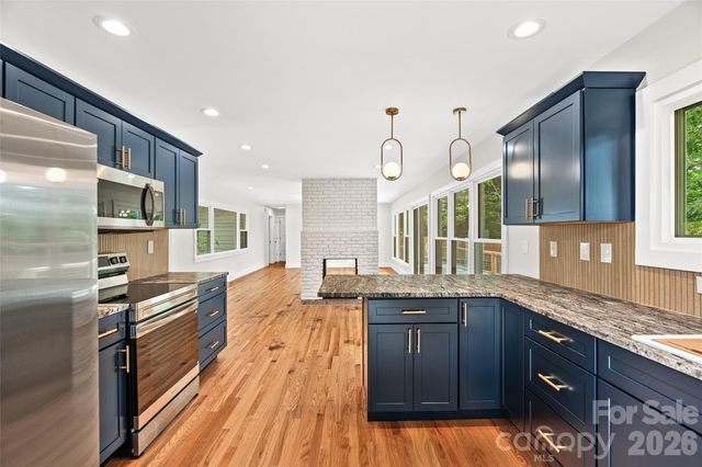 155 Oak Terrace, Arden, NC 28704