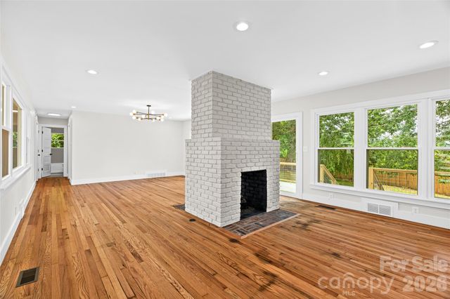 155 Oak Terrace, Arden, NC 28704