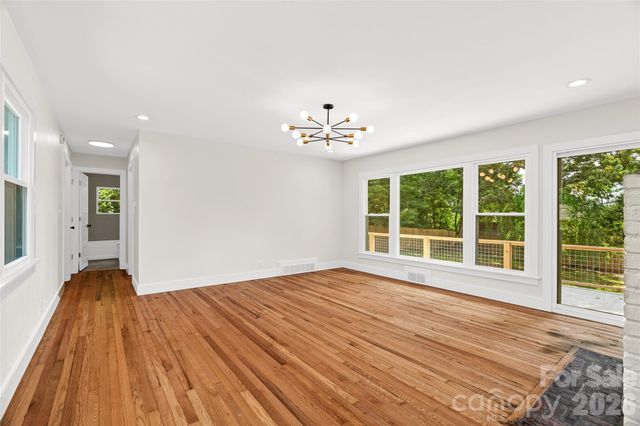 155 Oak Terrace, Arden, NC 28704