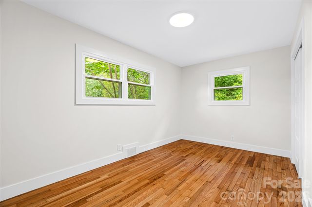 155 Oak Terrace, Arden, NC 28704
