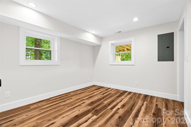 155 Oak Terrace, Arden, NC 28704