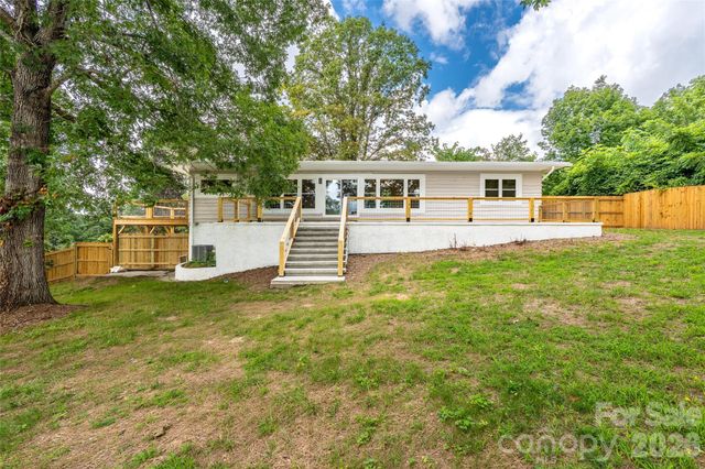 155 Oak Terrace, Arden, NC 28704