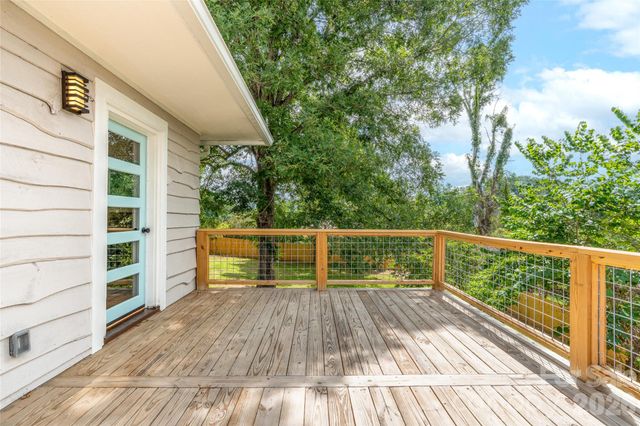 155 Oak Terrace, Arden, NC 28704